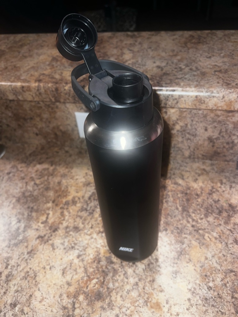 Nike Recharge Chug Bottle